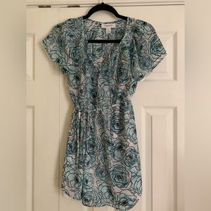 Motherhood Maternity small dress top blue and white floral